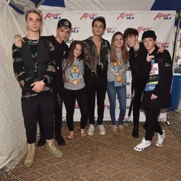 Meet your Posher, Sam - Picture 1 of 1